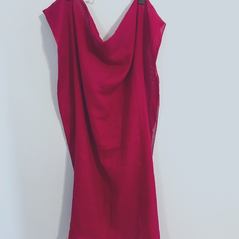 Lightweight fuchsia Calvin Klein scarf